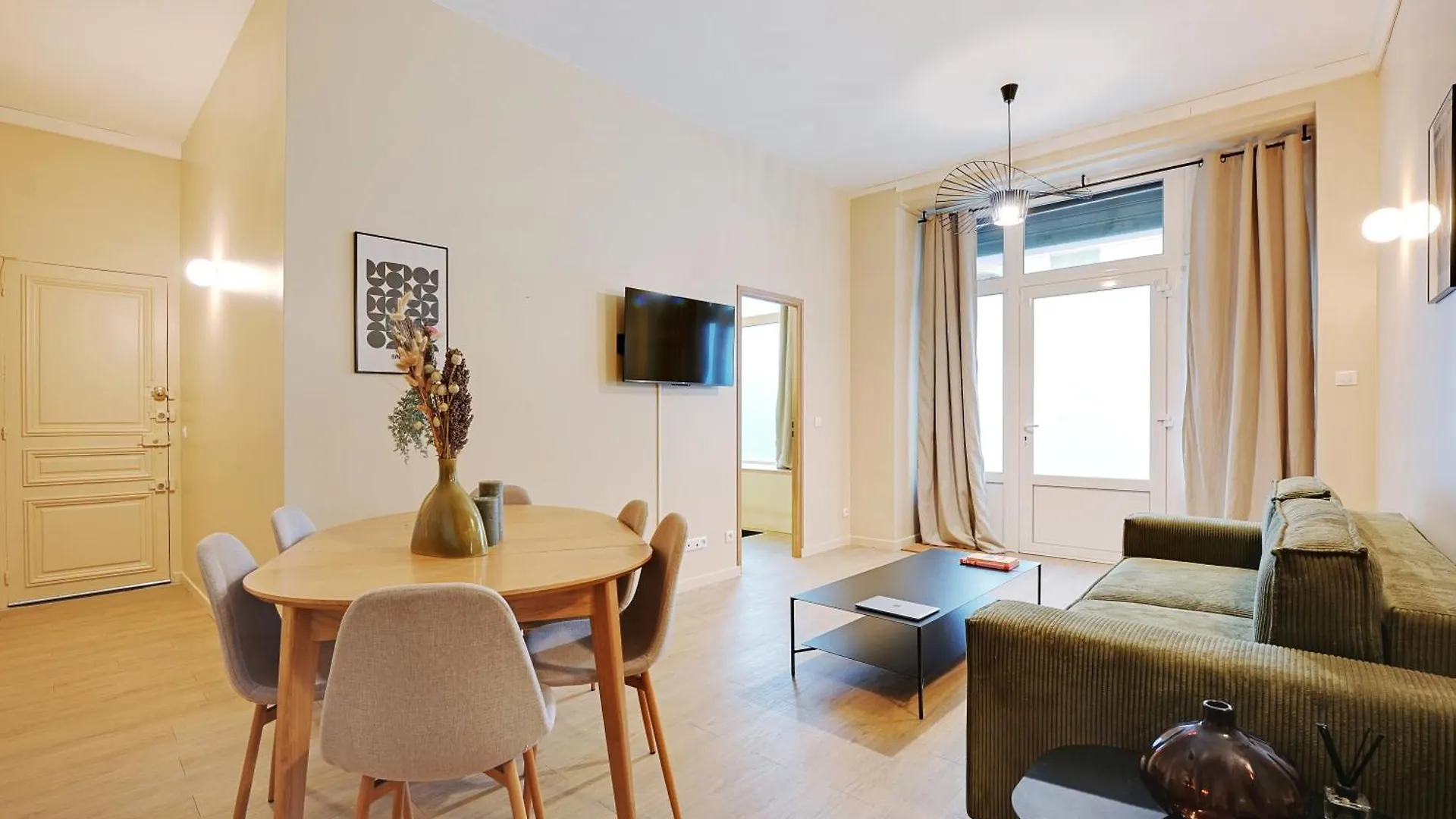 Charming Flat, Quartier Latin With A Private Cinema Apartment Paris